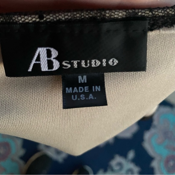 AB Studio Shimmering About Sleeveless Top - Picture 13 of 16